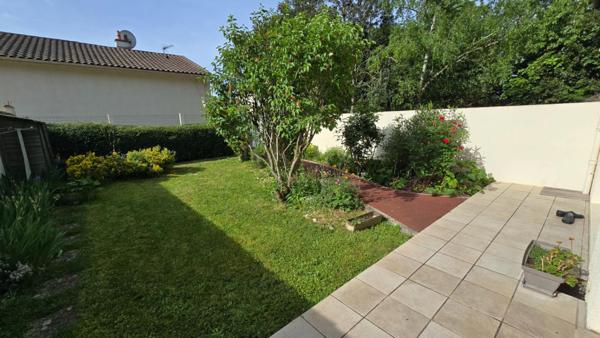 Maison  4 pièce(s) de 91 m2  avec 3 chambres  et 1 garage