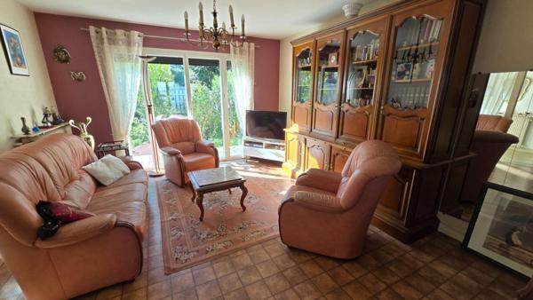 Maison  4 pièce(s) de 91 m2  avec 3 chambres  et 1 garage