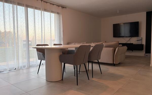 Maison à vendre    3 pièces •  Cravans