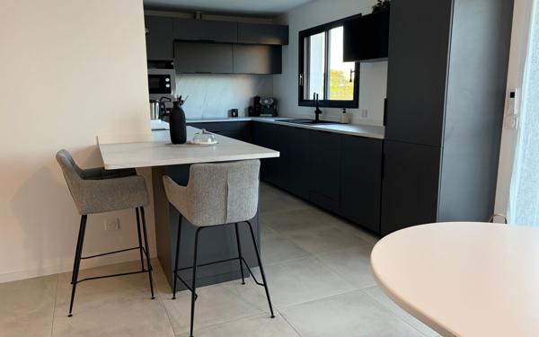 Maison à vendre    3 pièces •  Cravans