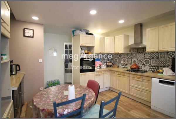 Maison à ROMILLY-SUR-SEINE, 10100 - 6 pièces 159m²