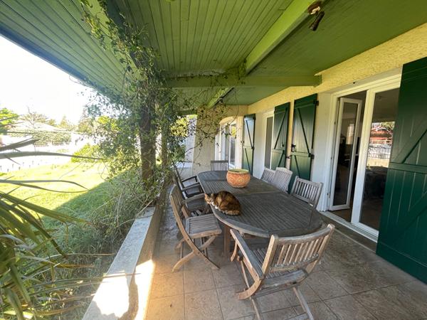 Maison avec piscine dépendance Lanton  7 pièce(s) 178 m2