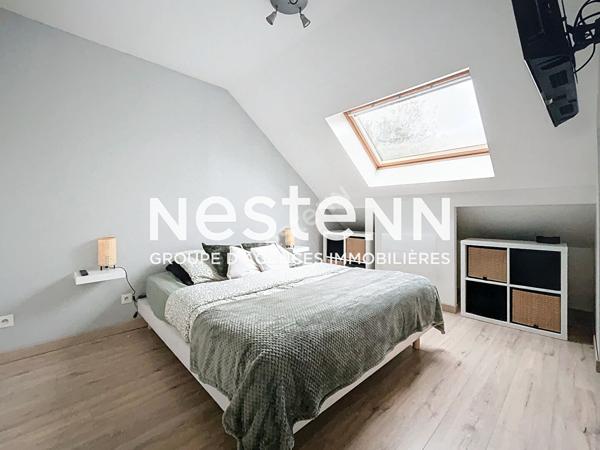 Maison de ville , 3 chambres , salon / sejour lumineux , garage , jardin , terrasse