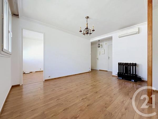 Appartement T2 à vendre  3 pièces - 50 m 2   MARSEILLE  - 13008