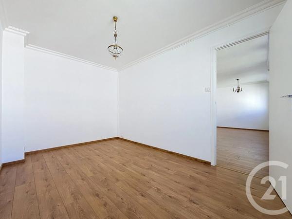 Appartement T2 à vendre  3 pièces - 50 m 2   MARSEILLE  - 13008