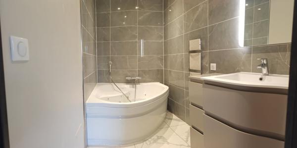 Appartement Peymeinade 2 pièces 45.76 m2, terrasse