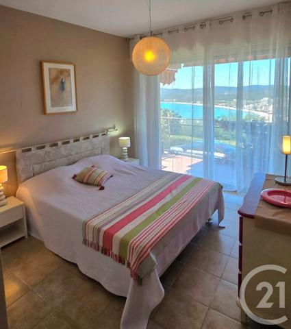 Appartement F3 à vendre  3 pièces - 61,97 m 2   LE LAVANDOU  - 83