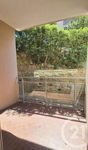 Appartement F3 à vendre  3 pièces - 61,97 m 2   LE LAVANDOU  - 83