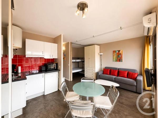 Appartement Studio Cabine à vendre  1 pièce - 25,42 m 2   LE LAVANDOU  - 83