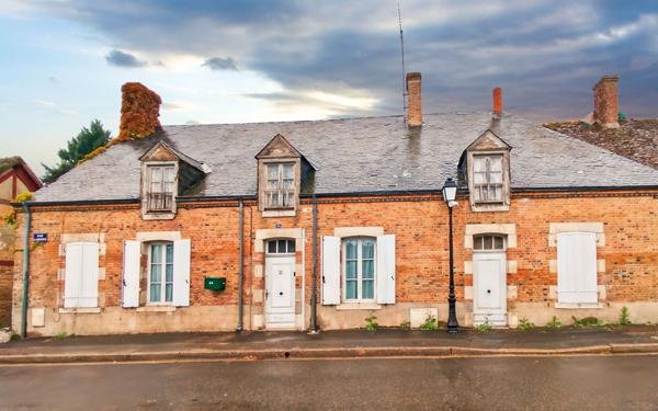 Maison à vendre    6 pièces •  Chaumont-sur-Tharonne
