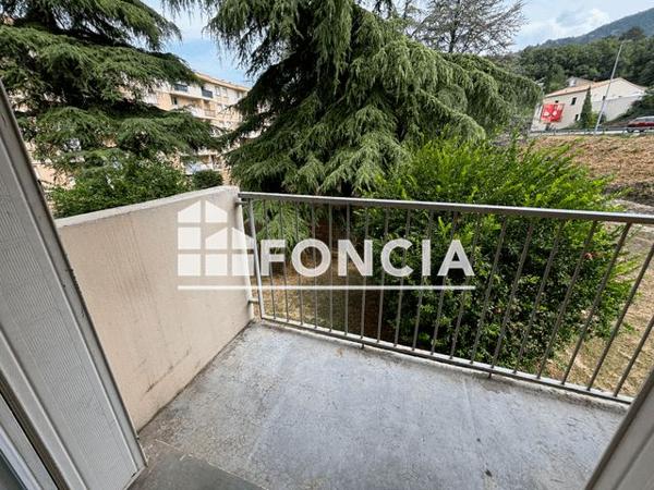 Location Appartement 3 pièces 51.5 m² - 12 AVENUE DU MARECHAL JUIN Digne-les-bains 04000