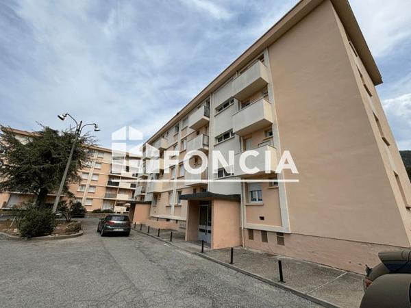 Location Appartement 3 pièces 51.5 m² - 12 AVENUE DU MARECHAL JUIN Digne-les-bains 04000