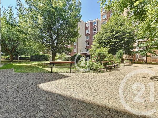 Appartement F4 à vendre  4 pièces - 85,26 m2 MONTREUIL - 93