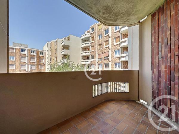 Appartement F4 à vendre  4 pièces - 85,26 m2 MONTREUIL - 93