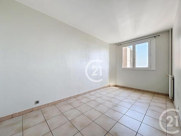 Appartement F4 à vendre  4 pièces - 85,26 m2 MONTREUIL - 93