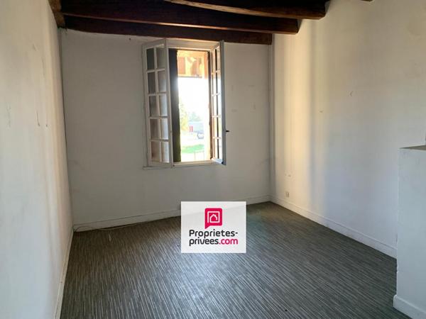 Ensemble immobilier d'environ 650 M²