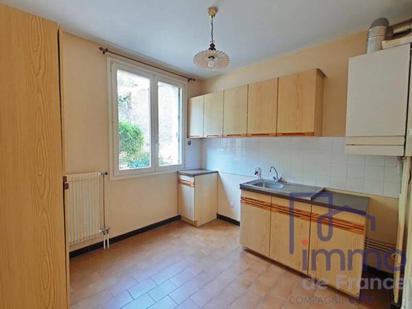 Appartement 2 pièces                                        - 43000 Le Puy-en-Velay Réf : 2883-CIFVFOREZVELAY