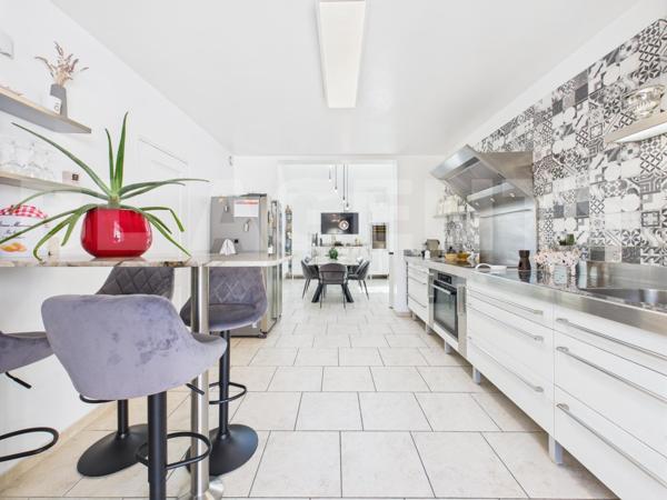 MAISON FAMILLIALE ET RENOVEE