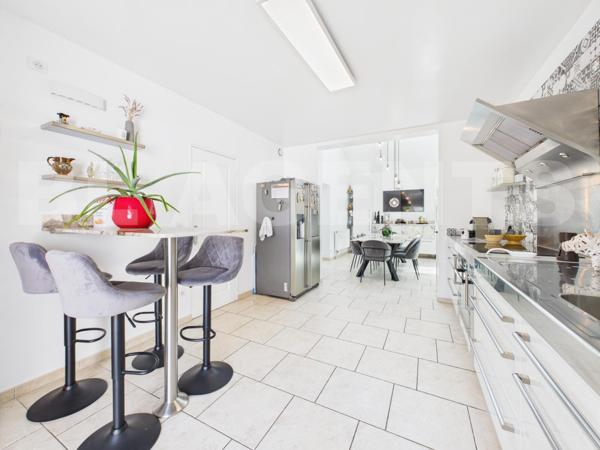 MAISON FAMILLIALE ET RENOVEE