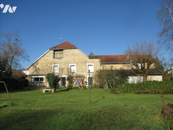 PROPRIETE POUR CHAMBRES D'HOTES OU GRANDE FAMILLE