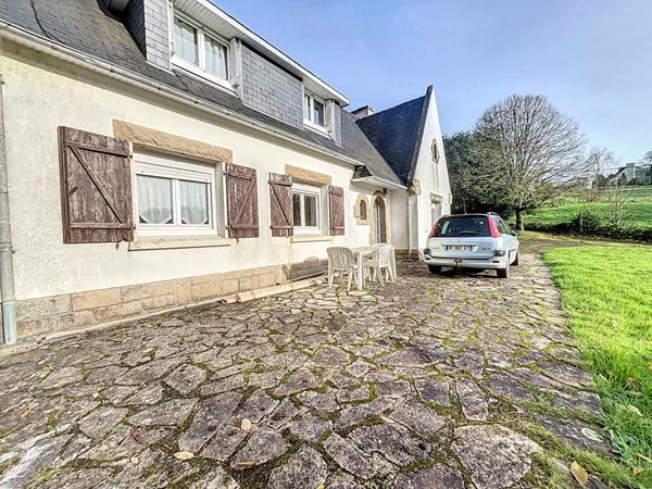 Maison - 8 pièces - 158 m² - QUIMPER - Voie romaine