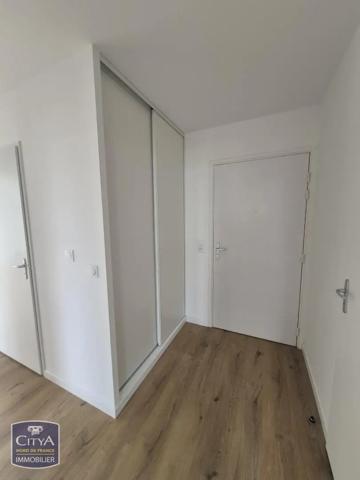 Appartement à louer 3 pièces 63.21m² Lens (62300)