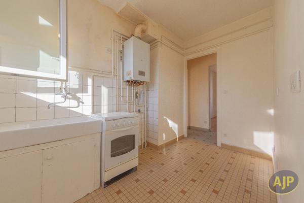 Appartement à vendre Bordeaux - 3 pièces, 47m² avec 2 chambre(s) à 179 500€ - AJP Immobilier Bordeaux Chartrons