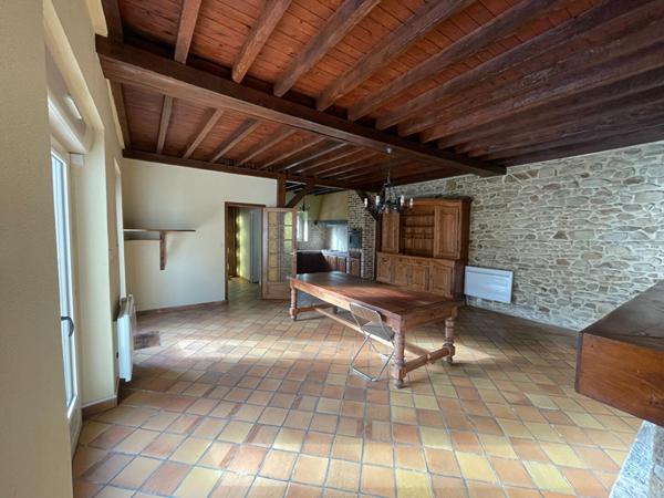 Charmante Maison à Vendre à Pire-chance - 265 500 €
