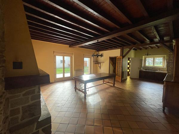 Charmante Maison à Vendre à Pire-chance - 265 500 €