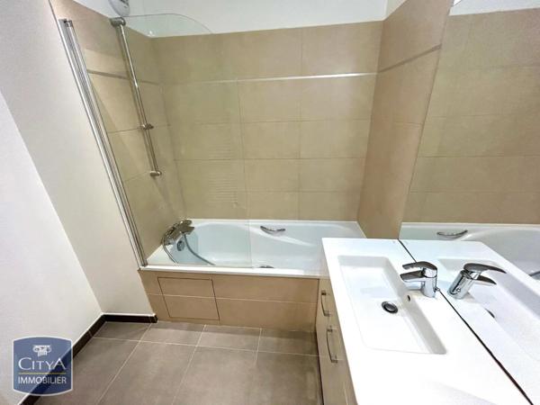 Appartement à louer 3 pièces 68.37m²