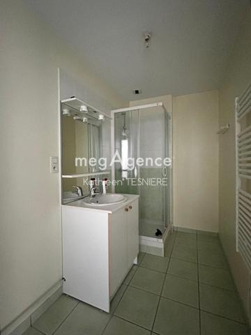 Appartement à FOUGERES, 35300 - 6 pièces 108m²