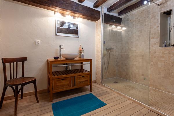 MAISON DE CHARME DANS ANCIEN CORPS DE FERME