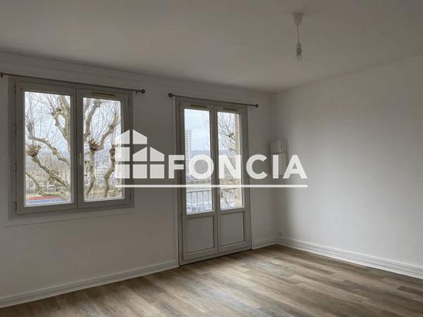 Location Appartement 4 pièces 68.9 m² - 62 QUAI CAVELIER DE LA SALLE Rouen 76100