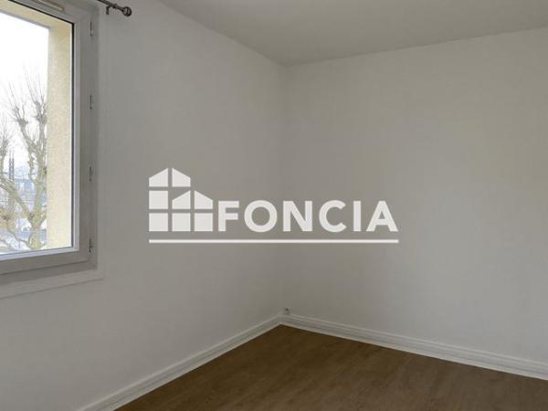 Location Appartement 4 pièces 68.9 m² - 62 QUAI CAVELIER DE LA SALLE Rouen 76100