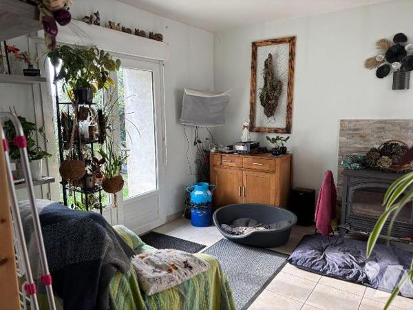 Maison a Vendre à LANGOLEN, en Finistère Sud (29), en EXCLUSIVITE, au Coeur du Bourg, Maison Ru...