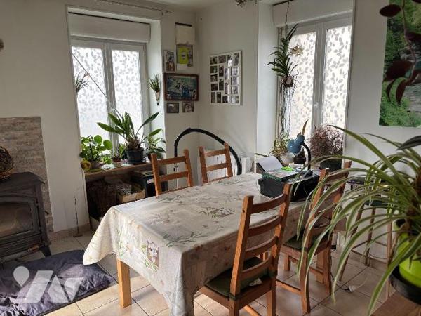 Maison a Vendre à LANGOLEN, en Finistère Sud (29), en EXCLUSIVITE, au Coeur du Bourg, Maison Ru...