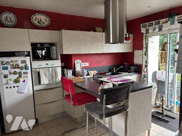 Maison a Vendre à LANGOLEN, en Finistère Sud (29), en EXCLUSIVITE, au Coeur du Bourg, Maison Ru...