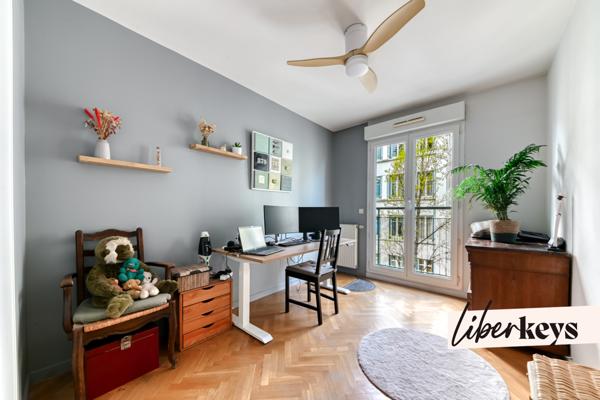 Appartement lumineux T3 de 63,5m² à Lyon 7 avec une loggia - Garage en sous-sol