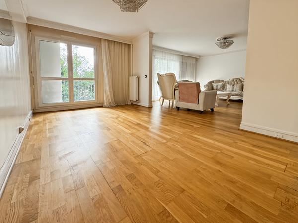 Appartement  6 pièces 111m² proche métro