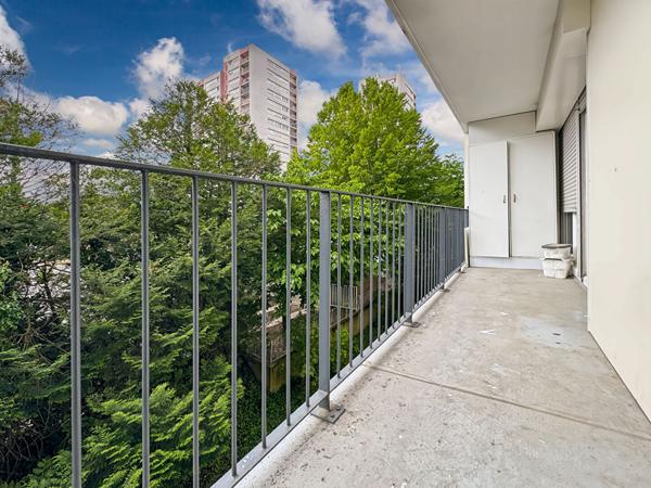 Appartement  6 pièces 111m² proche métro