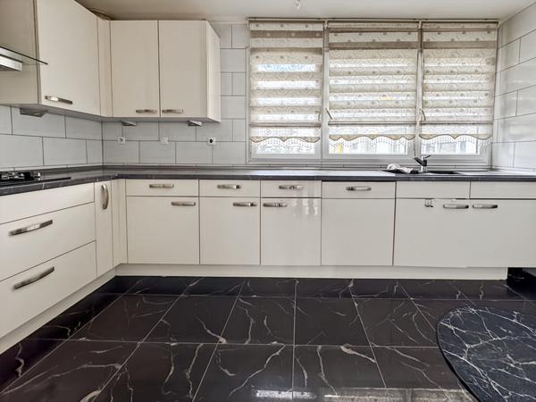 Appartement  6 pièces 111m² proche métro