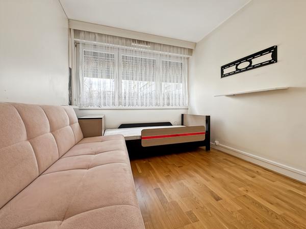 Appartement  6 pièces 111m² proche métro