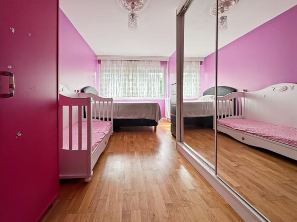 Appartement  6 pièces 111m² proche métro