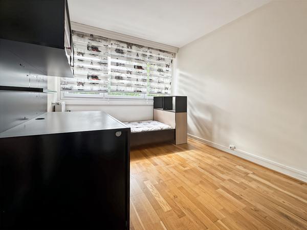 Appartement  6 pièces 111m² proche métro