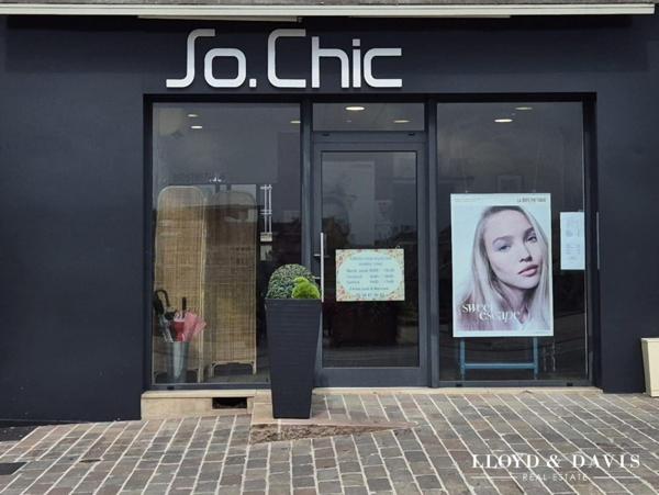 SALON DE COIFFURE