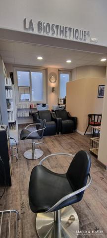 SALON DE COIFFURE