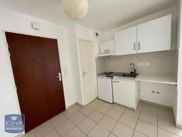 Appartement à louer 1 pièce 30.5m² Le Mans (72000)