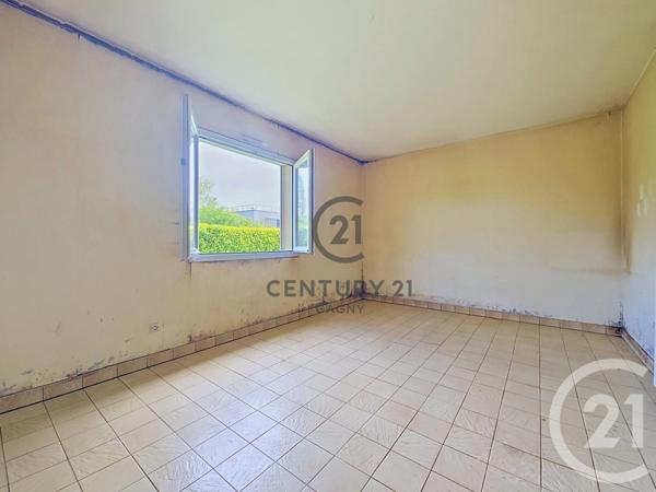 Immeuble à vendre  160 m 2   GAGNY  - 93
