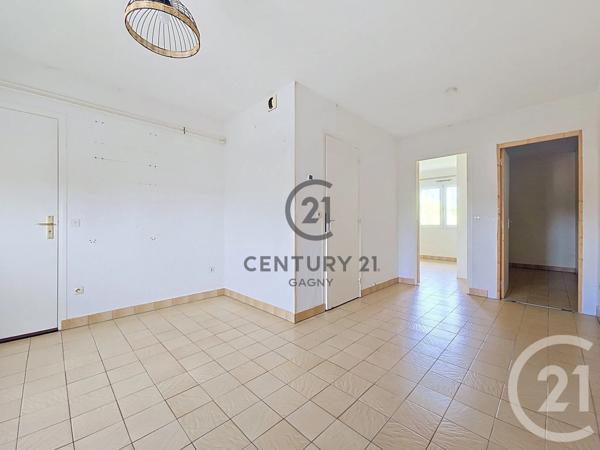 Immeuble à vendre  160 m 2   GAGNY  - 93