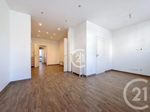 Immeuble à vendre  160 m 2   GAGNY  - 93